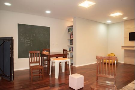 Apartamento para alugar com 80m², 3 quartos e 1 vagaÁrea comum - Biblioteca