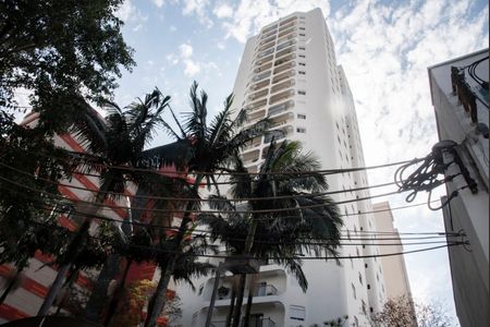 Apartamento para alugar com 80m², 3 quartos e 1 vagaFachada