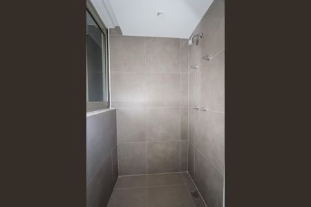 Banheiro  de kitnet/studio à venda com 1 quarto, 58m² em Jardins, São Paulo