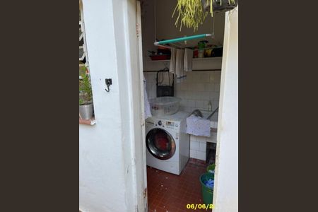 Casa à venda com 3 quartos, 199m² em Vila Cordeiro, São Paulo