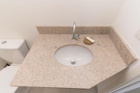 Apartamento à venda com 37m², 2 quartos e sem vaga Apartamento à venda com 37m², 2 quartos e sem vagaBanheiro