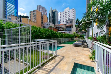 Apartamento à venda com 37m², 2 quartos e sem vaga Apartamento à venda com 37m², 2 quartos e sem vagaÁrea comum - Piscina