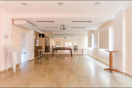 Apartamento para alugar com 75m², 3 quartos e 1 vaga Apartamento para alugar com 75m², 3 quartos e 1 vagaÁrea comum - Salão de festas