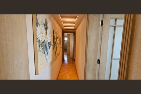 Apartamento à venda com 350m², 4 quartos e 4 vagasCorredor