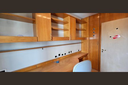 Apartamento à venda com 350m², 4 quartos e 4 vagasQuarto 1