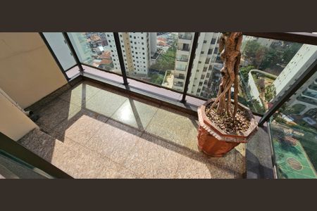 Apartamento à venda com 350m², 4 quartos e 4 vagasCobertura