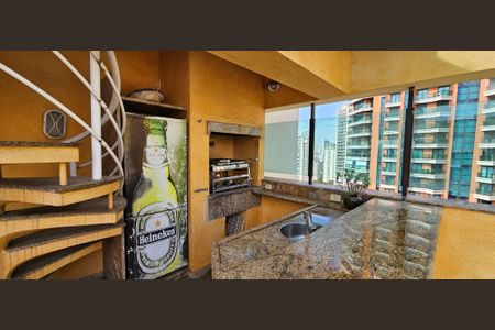 Apartamento à venda com 350m², 4 quartos e 4 vagasCobertura