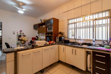 Casa à venda com 150m², 2 quartos e 2 vagasCozinha