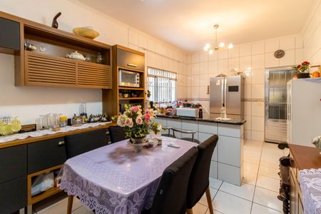 Casa à venda com 150m², 2 quartos e 2 vagasCopa