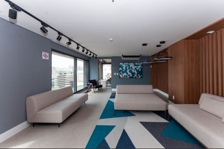 Apartamento à venda com 32m², 1 quarto e sem vaga Apartamento à venda com 32m², 1 quarto e sem vagaÁrea Comum - Salão de Festas