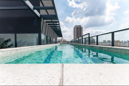 Apartamento à venda com 32m², 1 quarto e sem vaga Apartamento à venda com 32m², 1 quarto e sem vagaÁrea Comum - Piscina