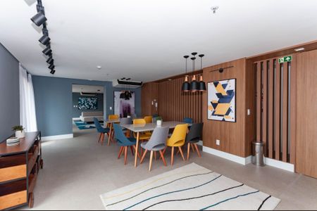 Apartamento à venda com 32m², 1 quarto e sem vaga Apartamento à venda com 32m², 1 quarto e sem vagaÁrea Comum - Salão de Festas