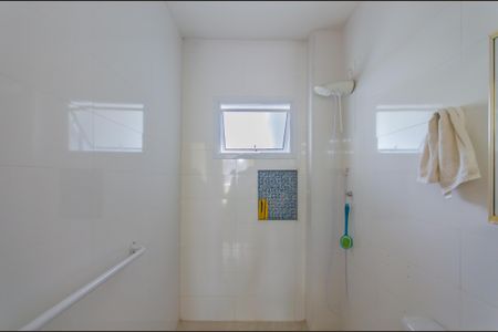 Apartamento à venda com 60m², 2 quartos e sem vaga Apartamento à venda com 60m², 2 quartos e sem vagaBanheiro