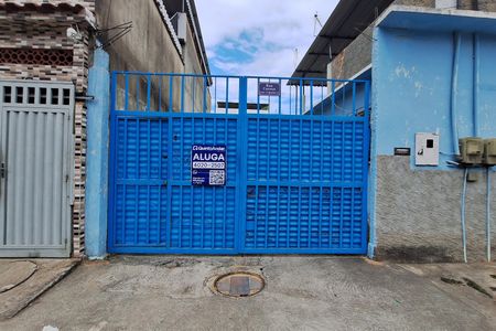 Casa para alugar com 267m², 3 quartos e 1 vaga Casa para alugar com 267m², 3 quartos e 1 vagaFachada