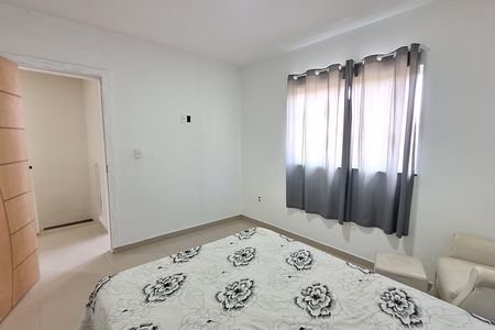 Casa para alugar com 267m², 3 quartos e 1 vaga Casa para alugar com 267m², 3 quartos e 1 vagaQuarto 1