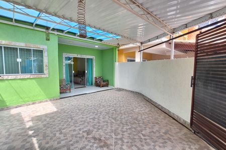Casa para alugar com 267m², 3 quartos e 1 vaga Casa para alugar com 267m², 3 quartos e 1 vagaGaragem