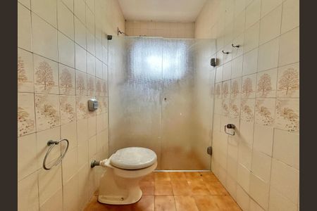 Casa à venda com 200m², 4 quartos e 1 vagaBanheiro 3