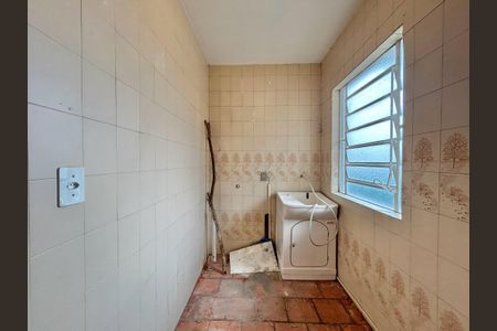 Casa à venda com 200m², 4 quartos e 1 vagaÁrea de Serviço