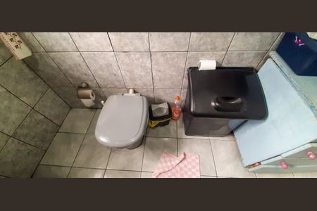 Casa à venda com 253m², 4 quartos e 5 vagas Casa à venda com 253m², 4 quartos e 5 vagasBanheiro