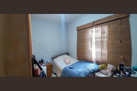 Casa à venda com 253m², 4 quartos e 5 vagas Casa à venda com 253m², 4 quartos e 5 vagasQuarto 2