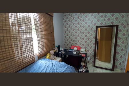 Casa à venda com 253m², 4 quartos e 5 vagas Casa à venda com 253m², 4 quartos e 5 vagasQuarto 2