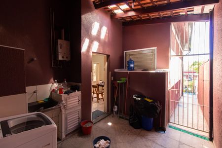 Casa à venda com 139m², 3 quartos e 3 vagasÁREA DE SERVIÇO