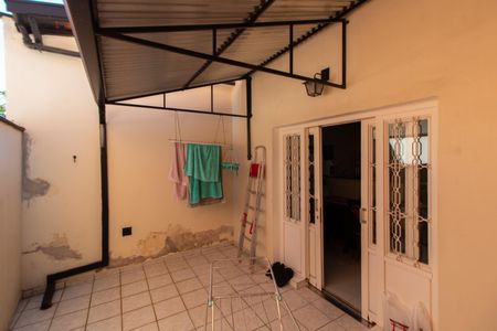 Casa à venda com 139m², 3 quartos e 3 vagasÁREA DE LUZ