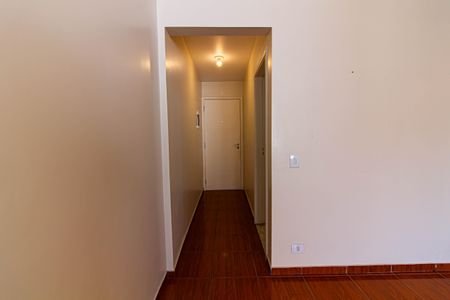 Apartamento à venda com 75m², 2 quartos e sem vagaCorredor