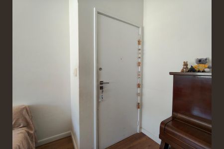 Apartamento à venda com 90m², 3 quartos e sem vagaEntrada