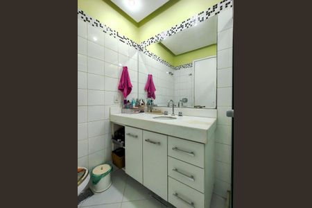 Apartamento à venda com 90m², 3 quartos e sem vagaBanheiro da Suíte