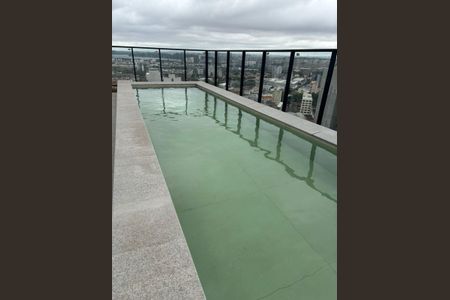 Studio à venda com 22m², 1 quarto e sem vagaÁrea comum - Piscina