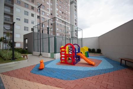 Apartamento para alugar com 42m², 2 quartos e 1 vaga Apartamento para alugar com 42m², 2 quartos e 1 vagaÁrea comum - Playground
