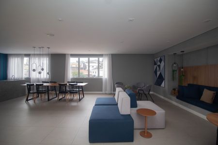 Apartamento para alugar com 42m², 2 quartos e 1 vaga Apartamento para alugar com 42m², 2 quartos e 1 vagaÁrea comum - Salão de festas