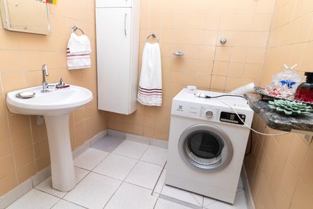 Casa à venda com 125m², 2 quartos e sem vaga Casa à venda com 125m², 2 quartos e sem vagaBanheiro 2