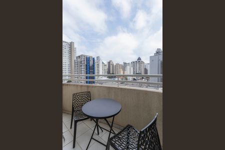 Apartamento para alugar com 70m², 1 quarto e 1 vaga Apartamento para alugar com 70m², 1 quarto e 1 vagaVaranda