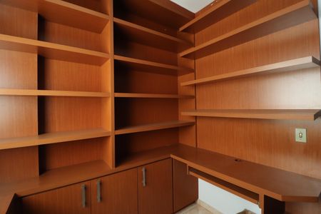 Apartamento para alugar com 140m², 3 quartos e 3 vagasEscritório