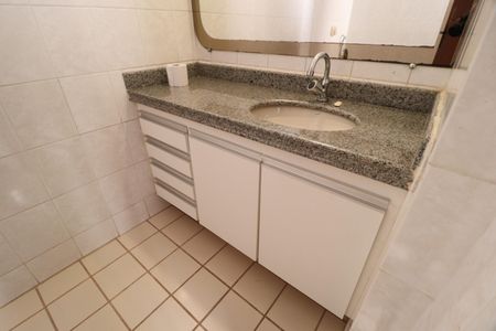 Apartamento para alugar com 140m², 3 quartos e 3 vagasBanheiro da Suíte