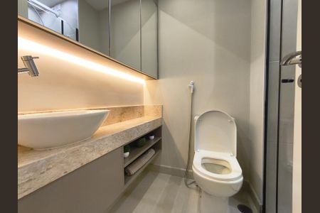 Banheiro de kitnet/studio à venda com 1 quarto, 22m² em Chácara Klabin, São Paulo