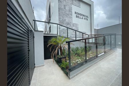 Casa de condomínio à venda com 67m², 2 quartos e 2 vagasEntrada