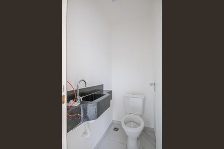 Casa de condomínio à venda com 67m², 2 quartos e 2 vagasLavabo