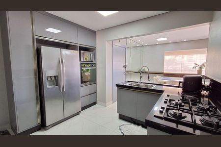 Apartamento à venda com 106m², 3 quartos e 2 vagasCozinha