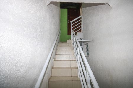 Casa para alugar com 297m², 4 quartos e 2 vagasEscada