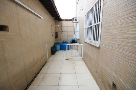 Casa para alugar com 297m², 4 quartos e 2 vagasQuintal