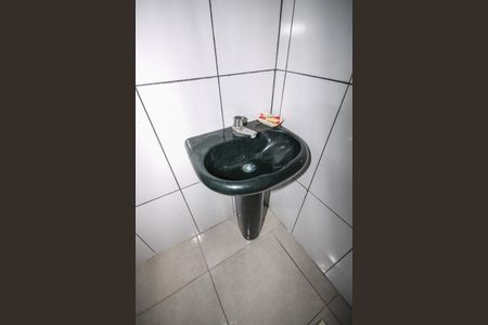 Casa para alugar com 297m², 4 quartos e 2 vagasBanheiro 2