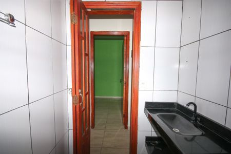 Casa para alugar com 297m², 4 quartos e 2 vagasBanheiro Social