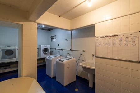 Studio à venda com 40m², 1 quarto e sem vaga Studio à venda com 40m², 1 quarto e sem vagaÁrea comum - Lavanderia