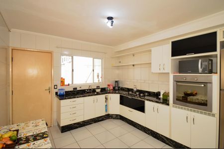 Casa à venda com 128m², 3 quartos e 2 vagasCozinha