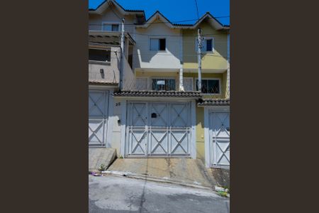 Casa à venda com 128m², 3 quartos e 2 vagasFachada