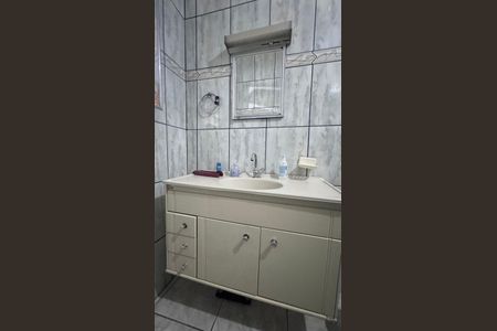 Casa à venda com 170m², 3 quartos e 2 vagasBanheiro