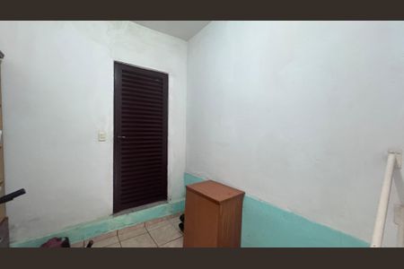 Casa à venda com 170m², 3 quartos e 2 vagasSuíte
